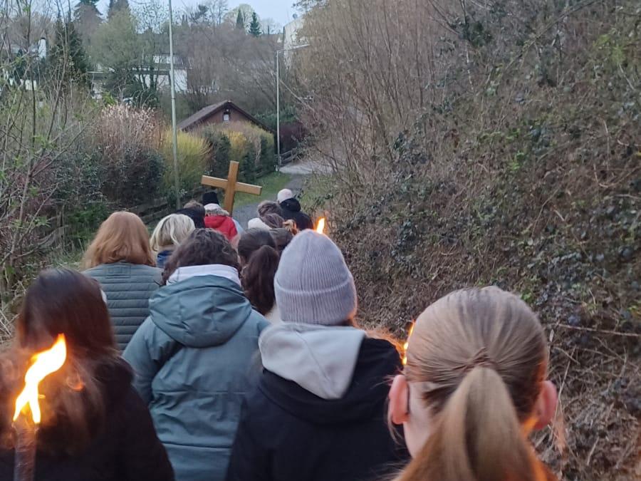 ökum. Kreuzweg der Jugend 5